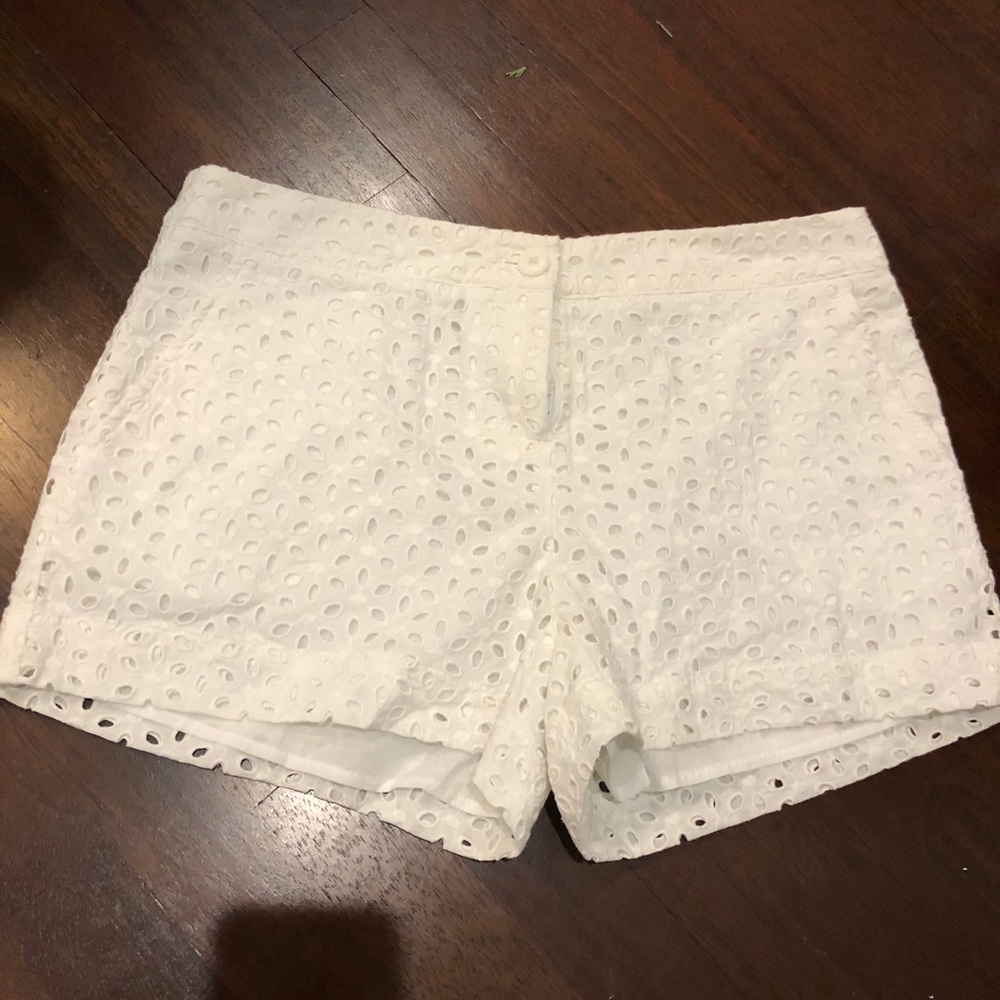 Beautiful white lace shorts